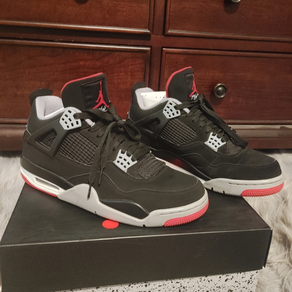 Jordan 4 retros